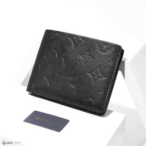 Multiple Wallet Monogram Shadow .